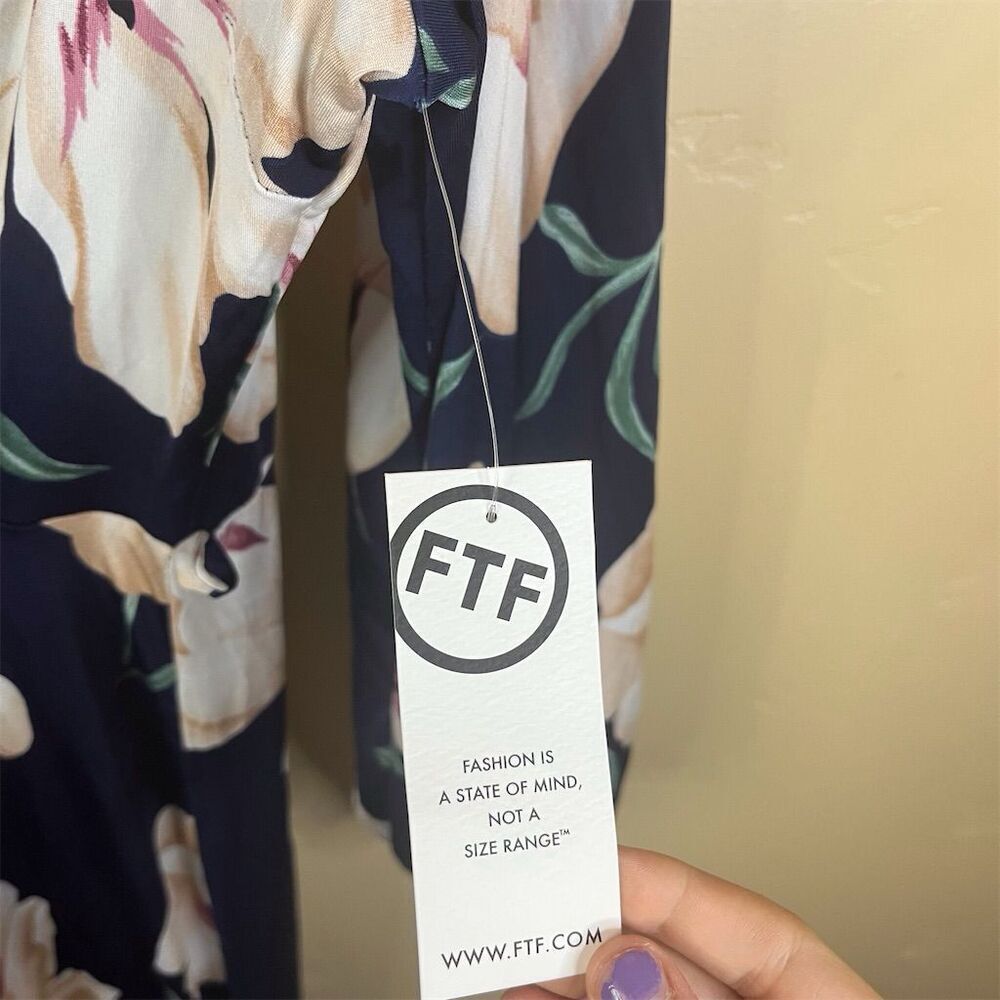 Nwt Fashion To Figure Plus 2x Floral Maxi Dress Long Sleeve V-Neck Career Church — image 6 of 8